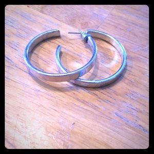 silver hoops.